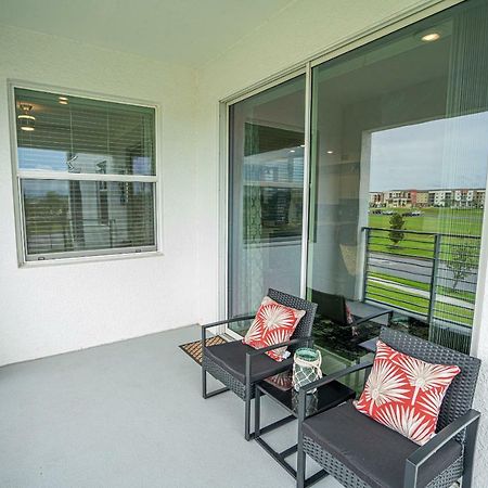 Only 5 Miles From Disney! Free Water Park! 2 Bed, 2 Bath Condo, Sleeps 8 Kissimmee Buitenkant foto