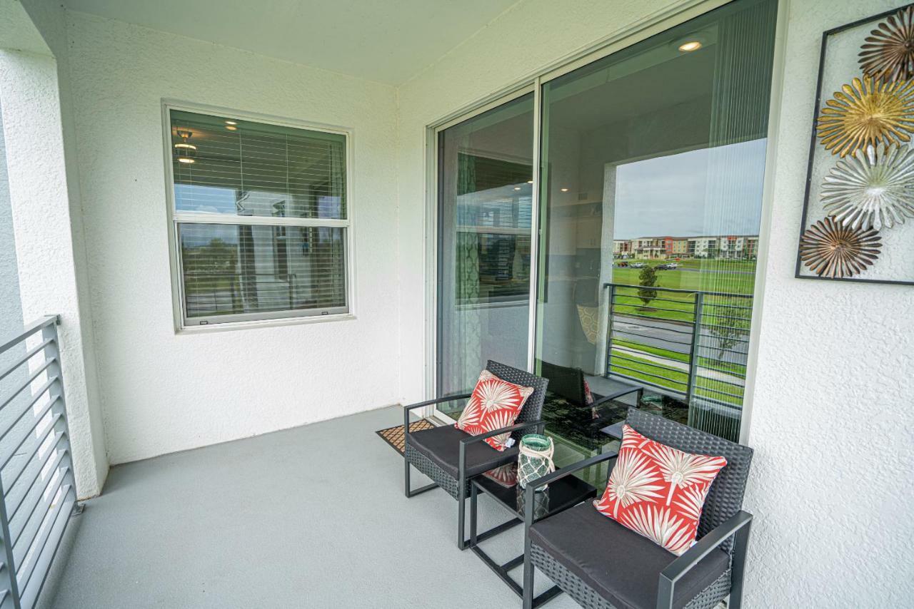 Only 5 Miles From Disney! Free Water Park! 2 Bed, 2 Bath Condo, Sleeps 8 Kissimmee Buitenkant foto