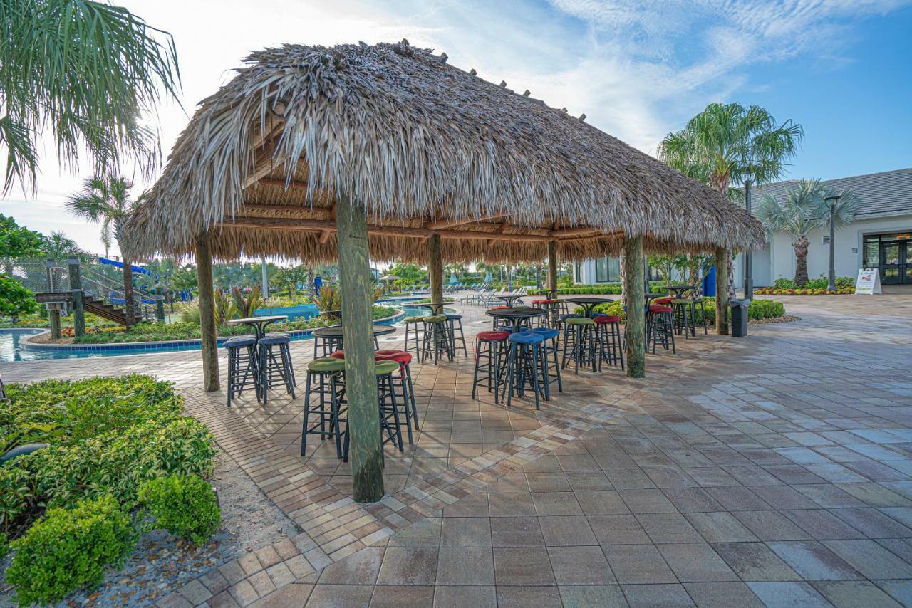 Only 5 Miles From Disney! Free Water Park! 2 Bed, 2 Bath Condo, Sleeps 8 Kissimmee Buitenkant foto
