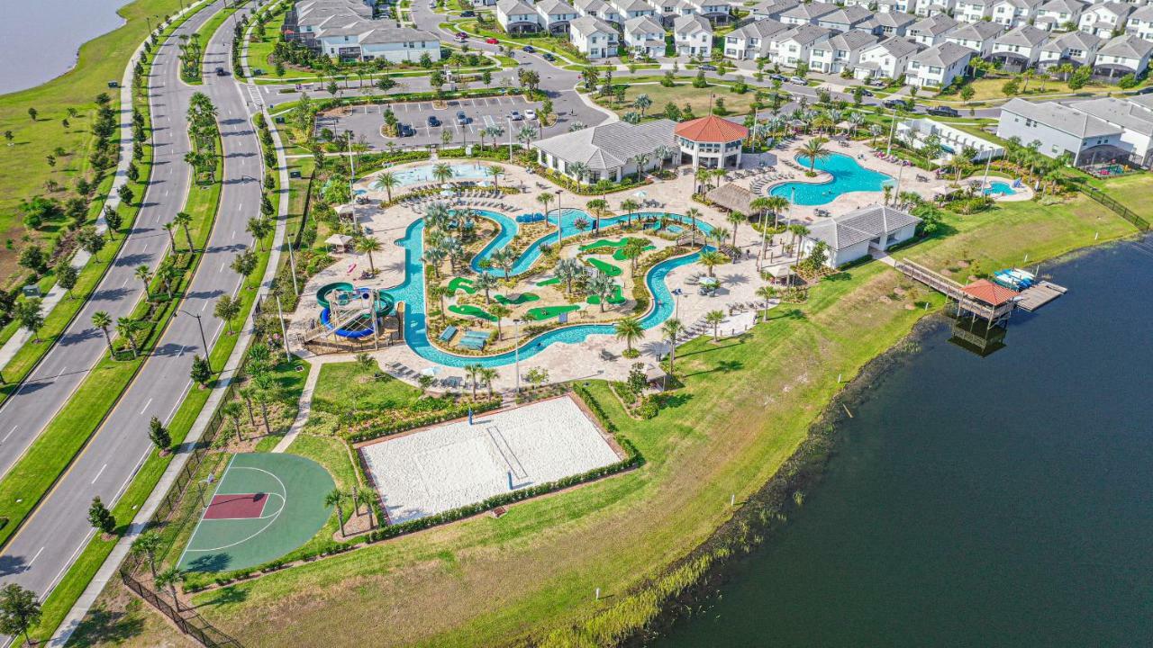 Only 5 Miles From Disney! Free Water Park! 2 Bed, 2 Bath Condo, Sleeps 8 Kissimmee Buitenkant foto